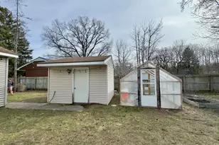 15577 Pine St, Grand Haven, MI 49417 - Photo 31