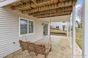 319 Winter Oak E, Holland, MI 49424 - Photo 7