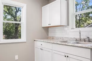 6044 Davison Rd, Burton, MI 48509 - Photo 47