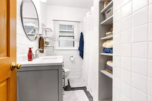 136 N Broad St, Battle Creek, MI 49017 - Photo 9