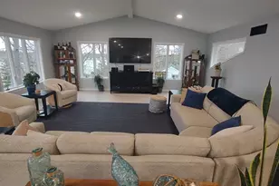 851 Roselle St, Jackson, MI 49201 - Photo 5