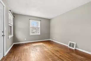 522 Lake Blvd, Paw Paw, MI 49079 - Photo 3