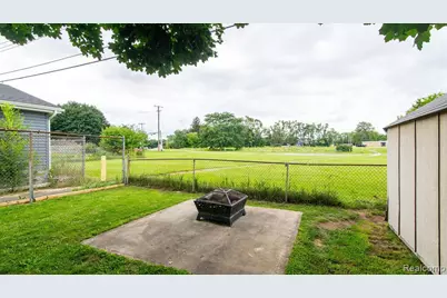 1203 Commonwealth Avenue, Ypsilanti, MI 48198 - Photo 9