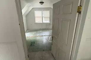 19180 Bradford Ave, Detroit, MI 48205 - Photo 11