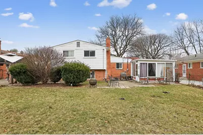 13511 Dixie, Bedford, MI 48239 - Photo 1