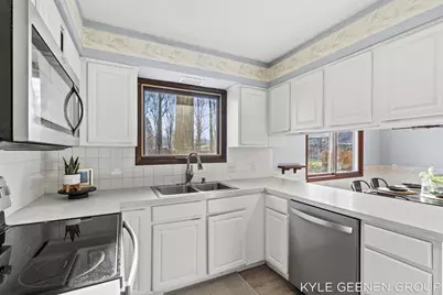 4661 Cherry Street, Holland, MI 49423 - Photo 3