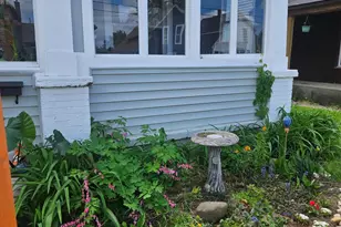 1004 Crosby St NW, Grand Rapids, MI 49504 - Photo 3