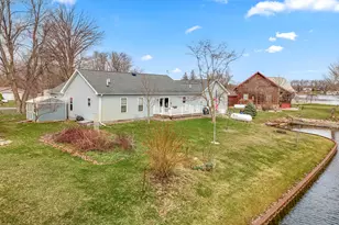 6877 Rowley Dr, Osseo, MI 49266 - Photo 5