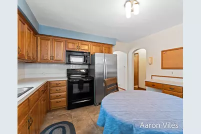 119 Vanderveen Avenue, Holland, MI 49424 - Photo 15