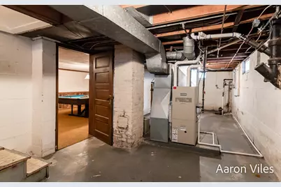 119 Vanderveen Avenue, Holland, MI 49424 - Photo 41