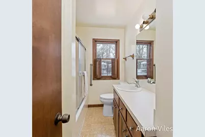 119 Vanderveen Avenue, Holland, MI 49424 - Photo 27