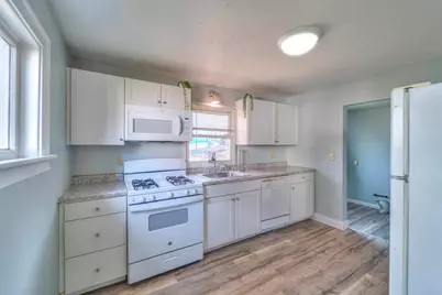 131 Willow Street, Jackson, MI 49202 - Photo 9