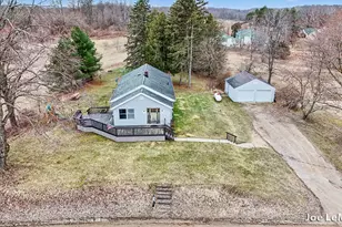 6251 Ashley Ave NE, Belding, MI 48809 - Photo 23