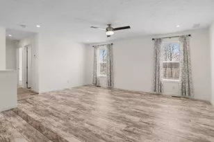 29216 Saddlebred Ln, Dowagiac, MI 49047 - Photo 3