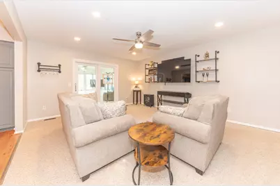 1075 Harold Circle, Ann Arbor, MI 48103 - Photo 5