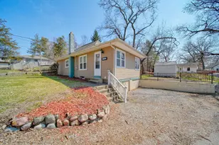 103 Cove St, Jackson, MI 49203 - Photo 3