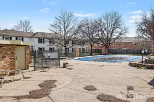 2466 Cranden Dr SE, Grand Rapids, MI 49506 - Photo 19