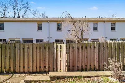 2466 Cranden Drive SE #246, Grand Rapids, MI 49506 - Photo 13