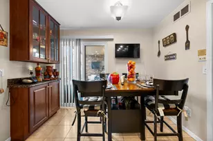 4376 Knightsbridge Ln, West Bloomfield, MI 48323 - Photo 15