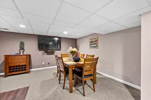 4376 Knightsbridge Ln, West Bloomfield, MI 48323 - Photo 37