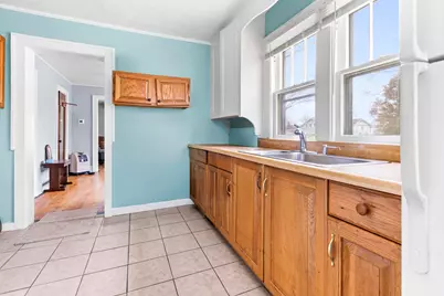 146 W Bidwell Street W, Battle Creek, MI 49015 - Photo 13