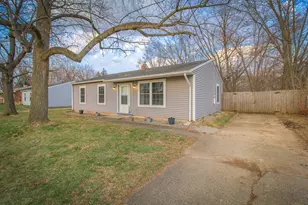 5723 Roanoke St, Portage, MI 49024 - Photo 1