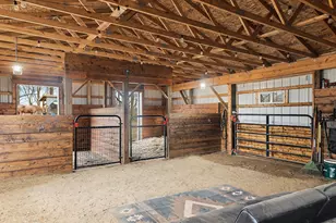 4090 Matthews Rd, Charlotte, MI 48813 - Photo 7