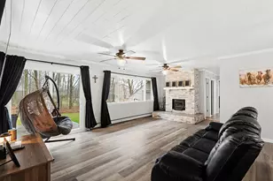 4090 Matthews Rd, Charlotte, MI 48813 - Photo 9