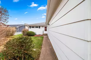 2038 Ash Te Wette Beach Dr, Hillsdale, MI 49242 - Photo 23