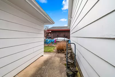2038 Ash Te Wette Beach Drive, Hillsdale, MI 49242 - Photo 25