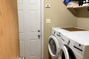 2040 Reo Ave, Lincoln Park, MI 48146 - Photo 9