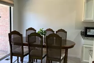 301 Meadow Bridge Dr, Rochester Hills, MI 48307 - Photo 11