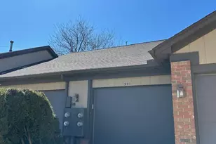 301 Meadow Bridge Dr, Rochester Hills, MI 48307 - Photo 29