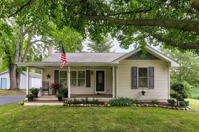 323 S Center Street, Bangor, MI 49013 - Photo 3