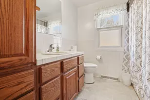 605 S Anderson St, Plainwell, MI 49080 - Photo 11