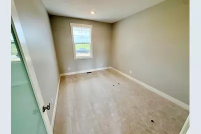 7082 Kettle Dale Avenue SE, Alto, MI 49302 - Photo 15