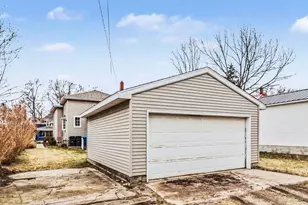 206 N James St, Ludington, MI 49431 - Photo 29