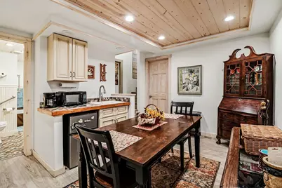 206 N James Street, Ludington, MI 49431 - Photo 23