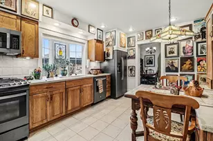 206 N James St, Ludington, MI 49431 - Photo 9