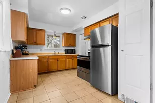 670 Desoto Ave, Ypsilanti, MI 48198 - Photo 9