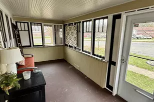 310 S Dibble St, Hastings, MI 49058 - Photo 9