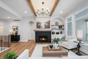 3370 Ravinewood Ct, Jenison, MI 49428 - Photo 9