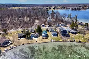 8941 Lake St, Newaygo, MI 49337 - Photo 13