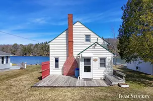 8941 Lake St, Newaygo, MI 49337 - Photo 9