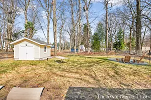 840 Wilson Ave, Norton Shores, MI 49441 - Photo 29