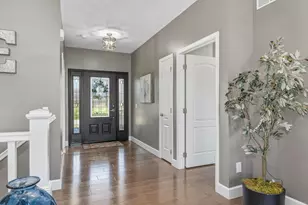 52039 Kern Dr, Three Rivers, MI 49093 - Photo 3