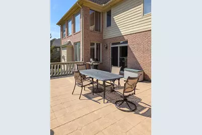 1053 Autumnview Court, Rochester, MI 48307 - Photo 5