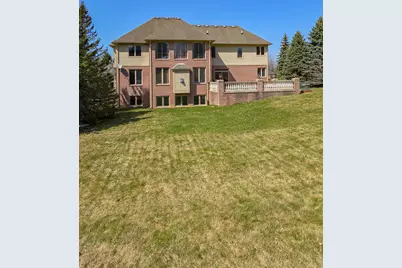 1053 Autumnview Court, Rochester, MI 48307 - Photo 3