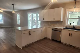 1698 Wood St, Muskegon, MI 49442 - Photo 5