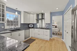 5589 Tanglewood Dr, Ann Arbor, MI 48105 - Photo 13